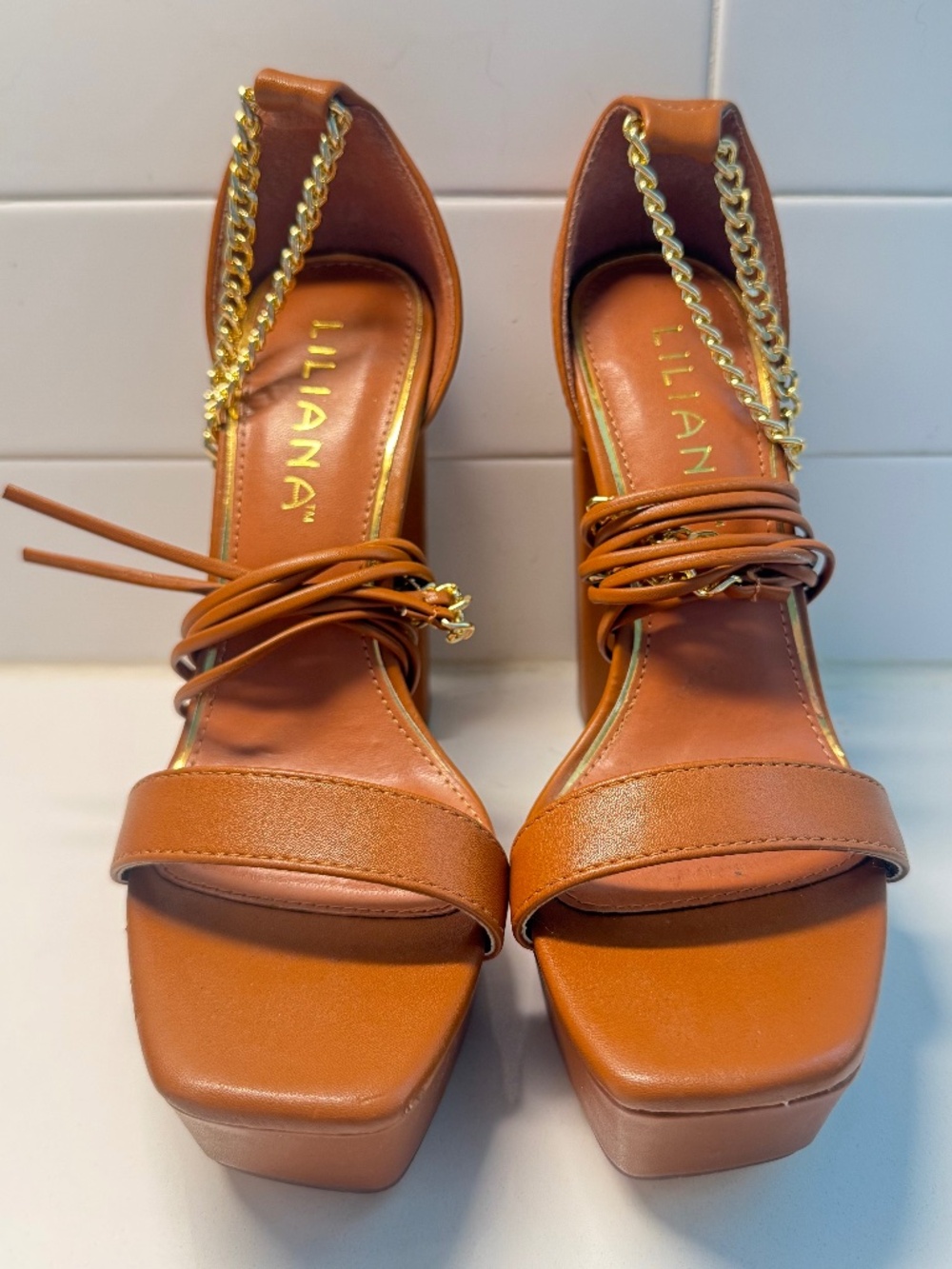 Liliana Brown Heels